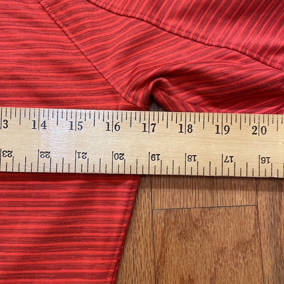 Athleta Size Medium Long Sleeve Women’s Top 3/4 zip Pocket Thumb Holes - Picture 5 of 15